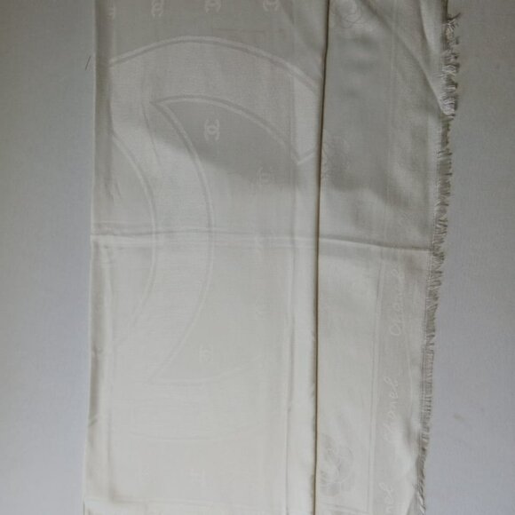 Authentic Chanel 65% Cashmere 35% Silk  Stole Wrap Scarf White Used - Picture 4 of 10